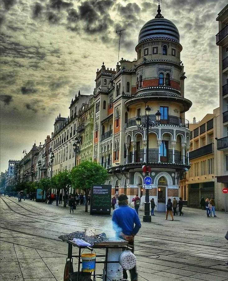 San Lorenzo En Esencia Siviglia 0*,  Spagna
